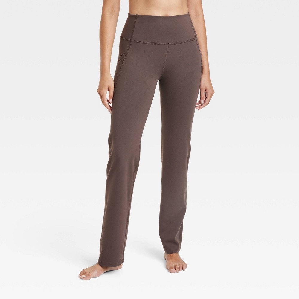 Women's Brushed Sculpt Pocket Straight Leg Pants 31.5”